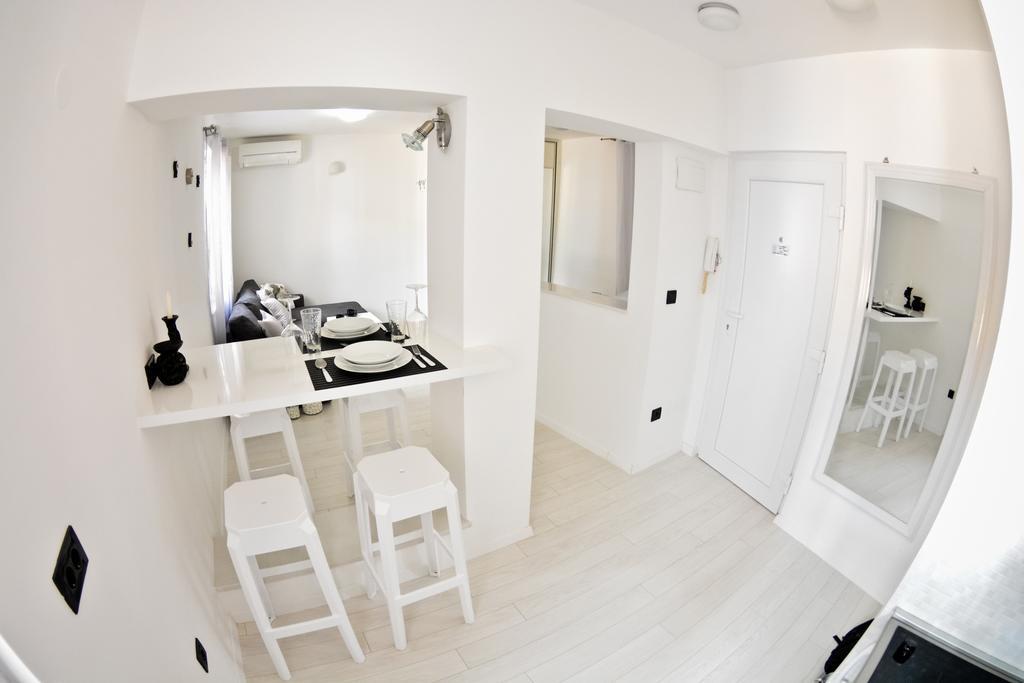 Apartment Sweet Studios