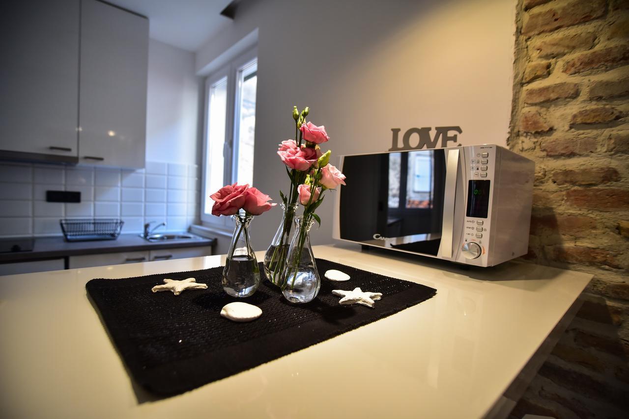 Apartment Sweet Studios