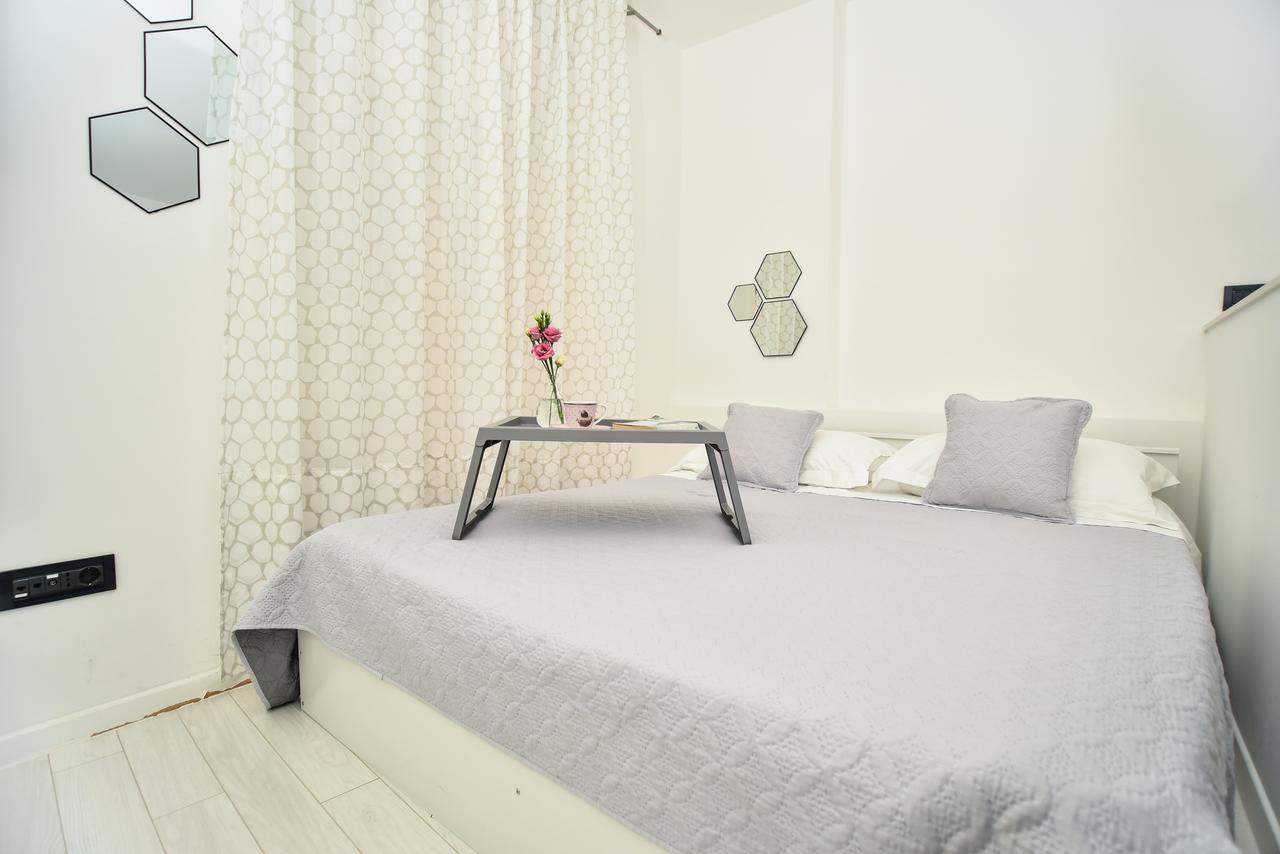 Apartment Sweet Studios *